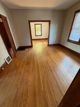 222 State St in St. Charles, IL - Building Photo - Building Photo