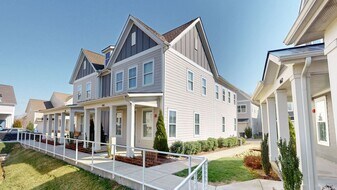 462 Herringbone Ct in Franklin, TN - Building Photo