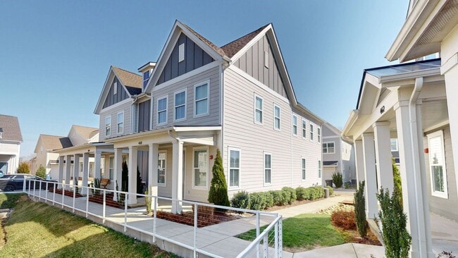 property at 462 Herringbone Ct