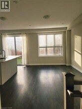 33 Hollywood Ct in Cambridge, ON - Building Photo - Building Photo