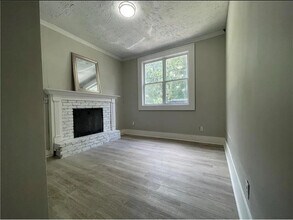 9135 Ford St SW in Covington, GA - Foto de edificio - Building Photo