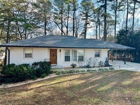 3867 Hillcrest Dr SE, Unit 1-1037 in Smyrna, GA - Building Photo