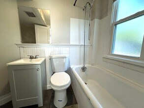 117 E Glenwood Ave in Knoxville, TN - Building Photo - Building Photo