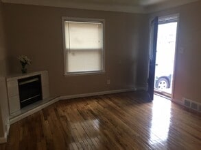 20037 Schaefer Hwy in Detroit, MI - Building Photo - Building Photo