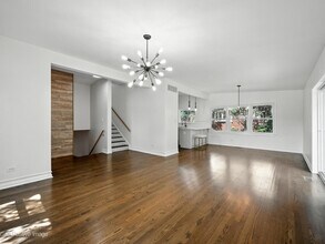 139 McIntosh Ave in Clarendon Hills, IL - Building Photo - Building Photo