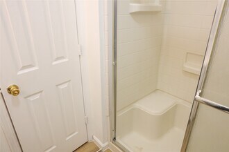 10 Jenkins St in Houston, TX - Building Photo - Building Photo