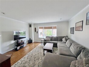 101 Grove St in Stamford, CT - Building Photo - Building Photo