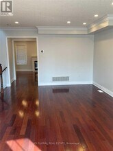 29 Nobbs Dr in Ajax, ON - Building Photo - Building Photo