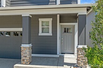 932 119th Ave SE in Lake Stevens, WA - Building Photo - Building Photo