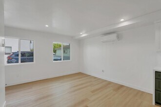 2114 E 2nd St in Los Angeles, CA - Building Photo - Building Photo