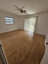 8633 SW 137th Ave in Miami, FL - Building Photo - Building Photo