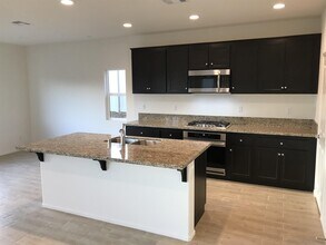 35546 Asturian Wy in Fallbrook, CA - Building Photo - Building Photo