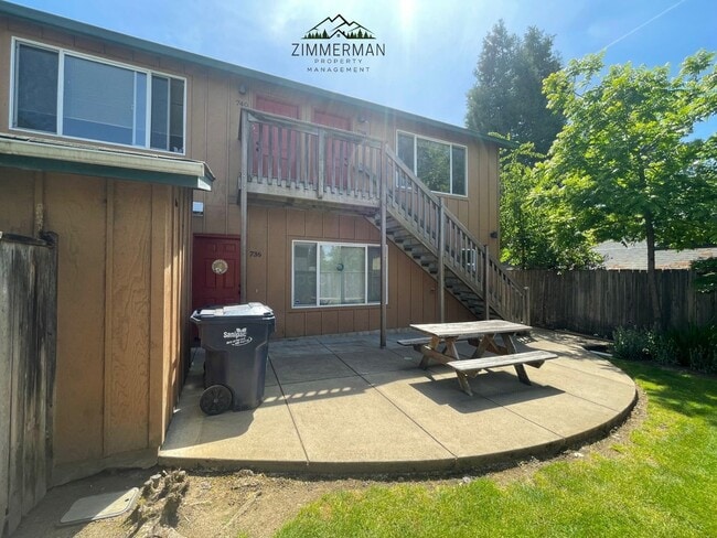 property at 736 E 18th Ave