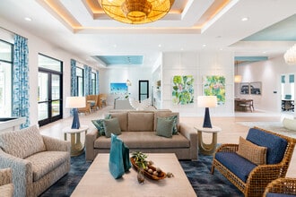 Marlowe Tomoka Village in Daytona Beach, FL - Building Photo - Building Photo