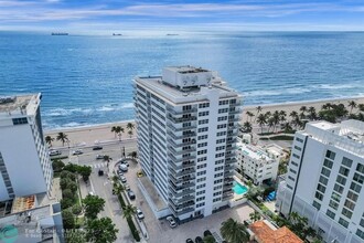 209 N Fort Lauderdale Beach Blvd in Fort Lauderdale, FL - Foto de edificio - Building Photo