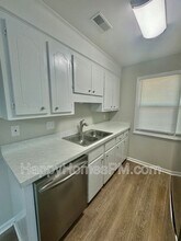 7640 Corley Dr in North Charleston, SC - Building Photo - Building Photo