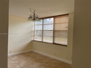 9400 Live Oak Pl in Davie, FL - Building Photo - Building Photo