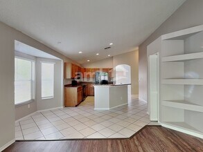 503 Tree Shore Dr in Orlando, FL - Foto de edificio - Building Photo