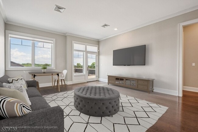 property at 33 Green Village Rd