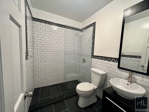512 Madison St-Unit -2 in Brooklyn, NY - Building Photo - Building Photo