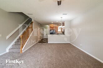 2326 Red Moon Dr in Jacksonville, FL - Foto de edificio - Building Photo