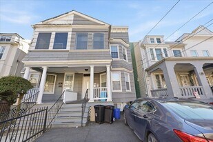 239 Harrison Ave in Jersey City, NJ - Building Photo