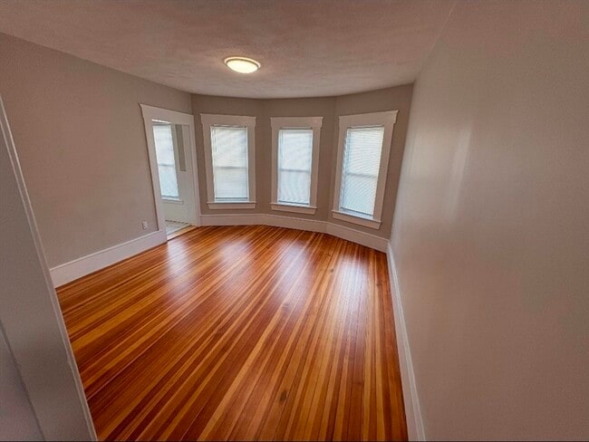 83 Swan St in Everett, MA - Building Photo - Building Photo