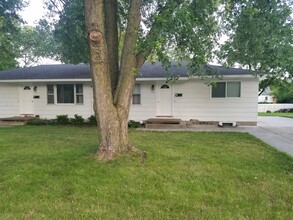 803 W 28th St, Unit 804 West 28th Street, CF in Cedar Falls, IA - Building Photo - Building Photo