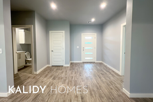 103 Olde Ml Rd in Jones, OK - Building Photo - Building Photo
