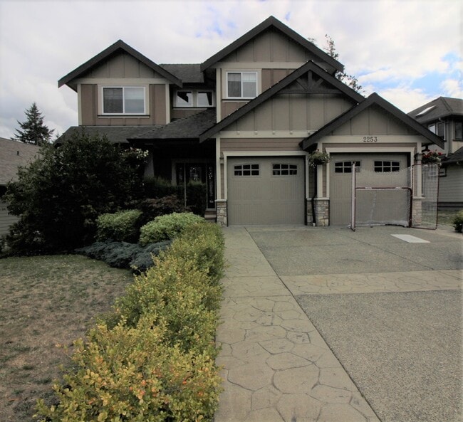 property at 2253 Maple Ave N