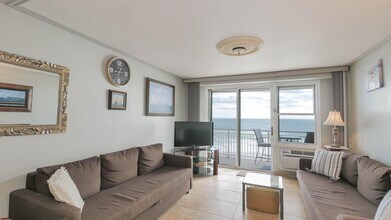 9400 Atlantic Ave in Margate City, NJ - Foto de edificio - Building Photo