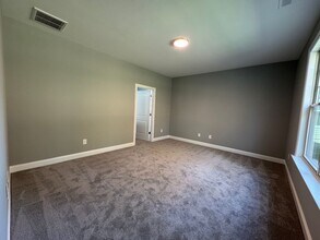 1007 Fairhaven Dr in Mebane, NC - Building Photo - Building Photo