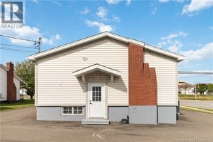 338 Kendra St in Moncton, NB - Building Photo