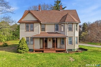 43 Dunham St in Norwich, CT - Building Photo - Building Photo