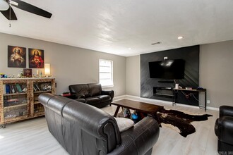 15 Lee Oaks St in North Little Rock, AR - Foto de edificio - Building Photo