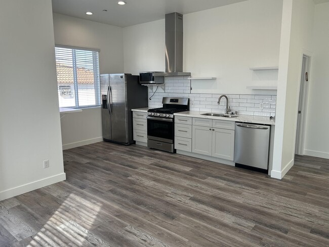 property at 3716 Villa Terrace