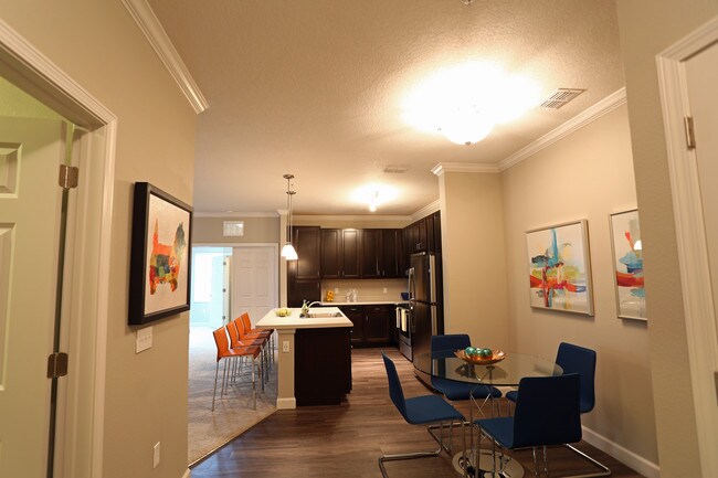 Charleston Edge in Brandon, FL - Building Photo - Interior Photo