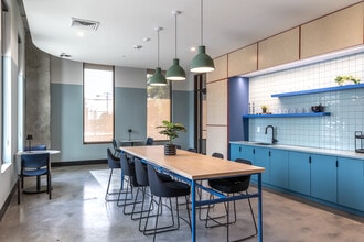 The Point Cincinnati in Cincinnati, OH - Foto de edificio - Interior Photo