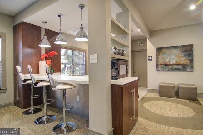 1970 Peachford Rd in Dunwoody, GA - Building Photo - Building Photo