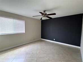 2926 S University Dr, Unit 6307 in Davie, FL - Foto de edificio - Building Photo