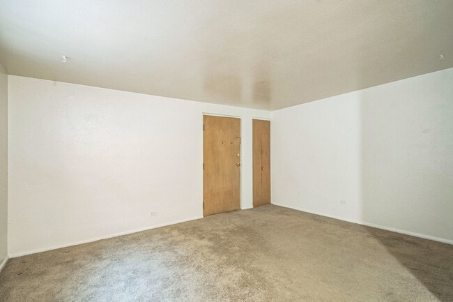 1221 N Clarkson St in Denver, CO - Foto de edificio - Building Photo