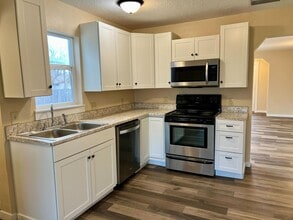 1642 Miller Ave in Burley, ID - Building Photo - Building Photo