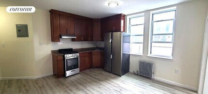 37-34 12th St in Queens, NY - Building Photo - Building Photo