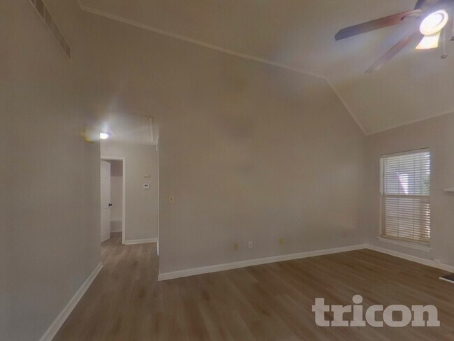 555 Horseshoe Cir in Stockbridge, GA - Building Photo - Building Photo