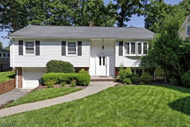 17 Wenonah Ave in Rockaway, NJ - Building Photo - Building Photo