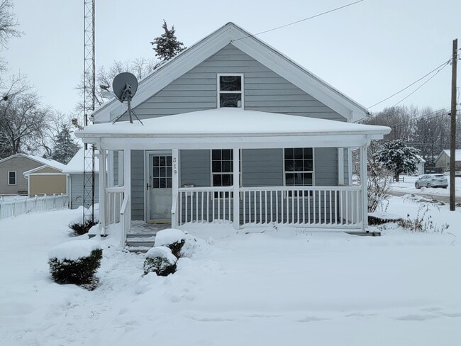 property at 319 N Hugh St