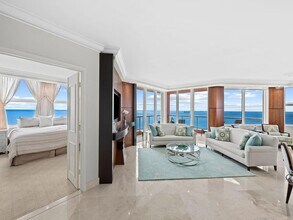 2110 N Ocean Blvd, Unit 21B in Fort Lauderdale, FL - Building Photo - Building Photo