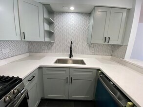 1455 W Fullerton Ave in Chicago, IL - Building Photo - Building Photo