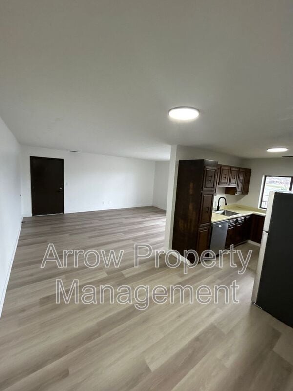 property at 201 E Arbor Ave