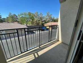 6170 Calm Breeze Ave in Las Vegas, NV - Building Photo - Building Photo